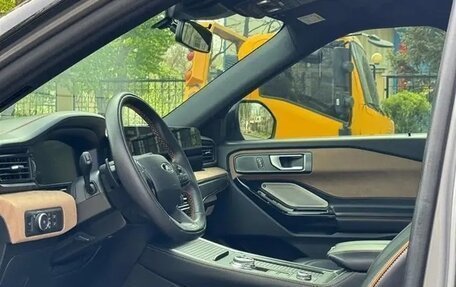 Ford Explorer VI, 2023 год, 5 800 000 рублей, 12 фотография