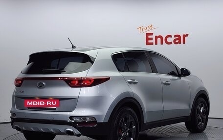 KIA Sportage IV рестайлинг, 2021 год, 1 990 000 рублей, 3 фотография