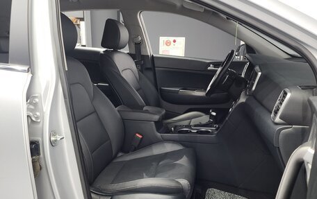 KIA Sportage IV рестайлинг, 2021 год, 1 990 000 рублей, 6 фотография