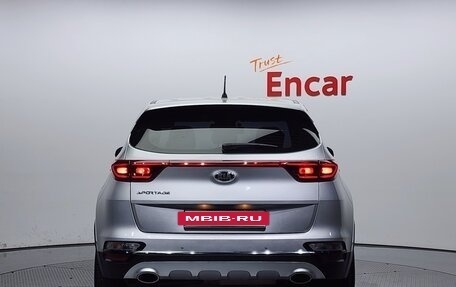 KIA Sportage IV рестайлинг, 2021 год, 1 990 000 рублей, 4 фотография