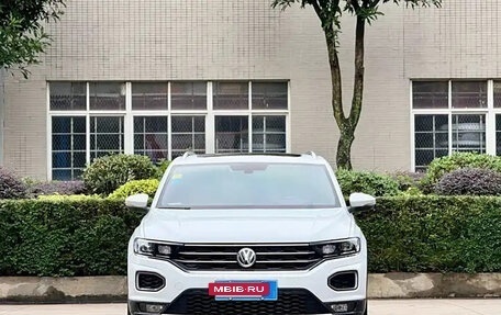 Volkswagen T-Roc I, 2021 год, 1 475 800 рублей, 2 фотография
