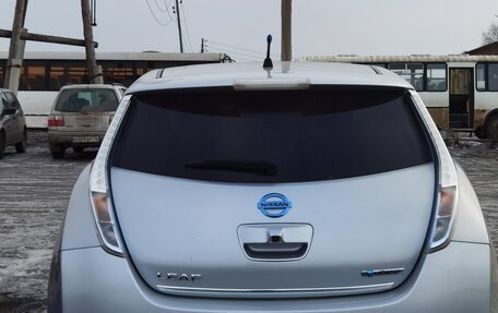 Nissan Leaf I, 2013 год, 700 000 рублей, 2 фотография