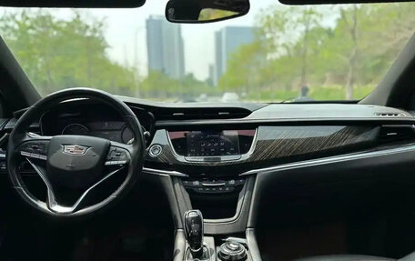 Cadillac XT6 I, 2021 год, 2 900 000 рублей, 7 фотография