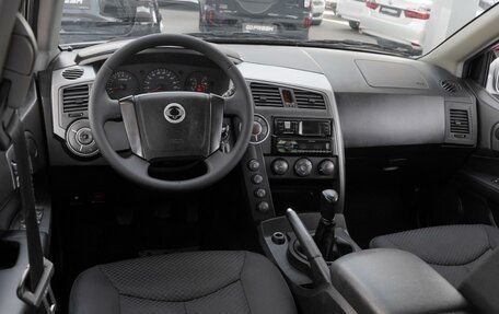 SsangYong Kyron I, 2011 год, 900 000 рублей, 6 фотография