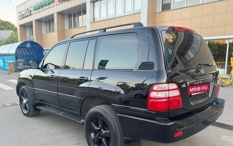 Toyota Land Cruiser 100 рестайлинг 2, 2003 год, 1 700 000 рублей, 3 фотография