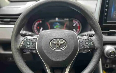 Toyota RAV4, 2020 год, 1 900 000 рублей, 6 фотография