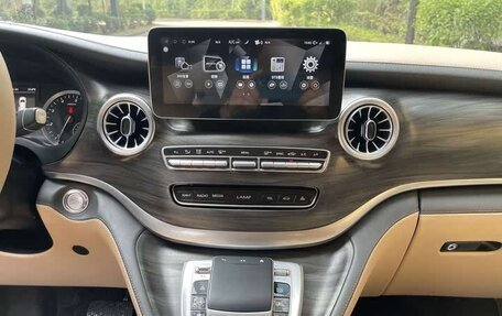Mercedes-Benz Vito, 2022 год, 5 500 100 рублей, 14 фотография