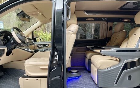 Mercedes-Benz Vito, 2022 год, 5 500 100 рублей, 21 фотография
