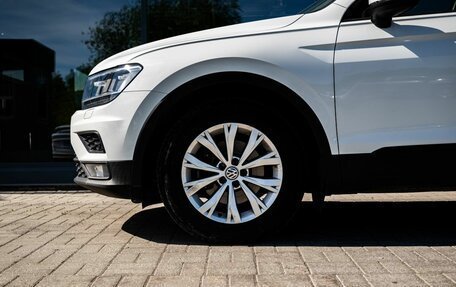 Volkswagen Tiguan II, 2020 год, 2 700 000 рублей, 10 фотография