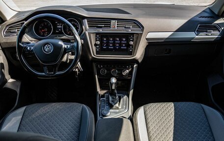 Volkswagen Tiguan II, 2020 год, 2 700 000 рублей, 15 фотография