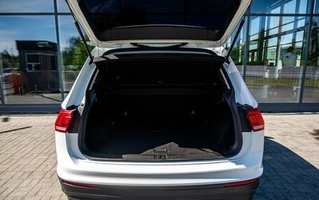 Volkswagen Tiguan II, 2020 год, 2 700 000 рублей, 25 фотография
