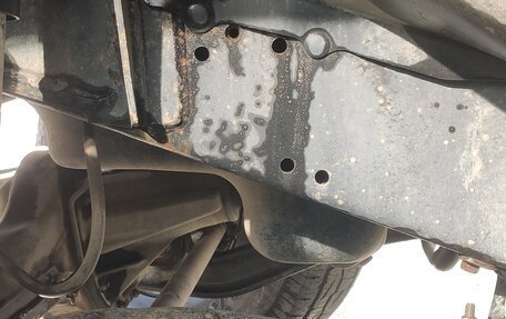 Toyota Land Cruiser 100 рестайлинг 2, 2004 год, 3 499 000 рублей, 19 фотография