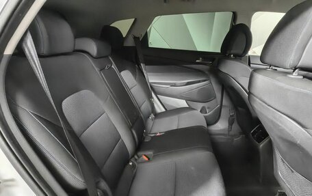 Hyundai Tucson III, 2018 год, 1 875 000 рублей, 12 фотография