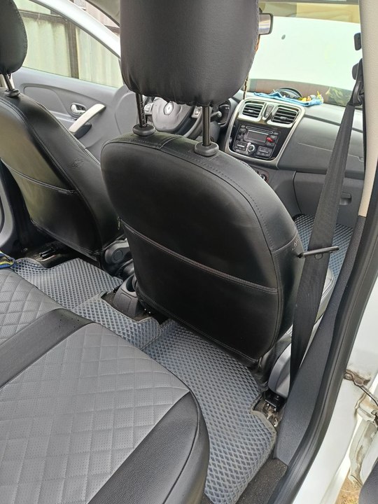 Renault Logan II, 2016 год, 920 000 рублей, 10 фотография