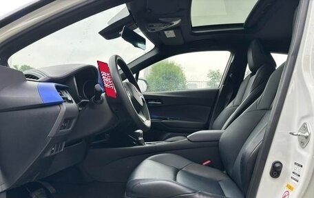 Toyota C-HR I рестайлинг, 2020 год, 1 600 898 рублей, 10 фотография