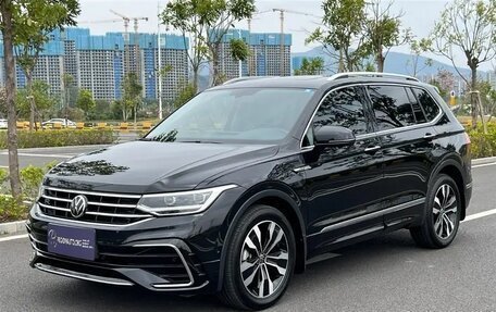 Volkswagen Tiguan II, 2024 год, 3 450 000 рублей, 1 фотография