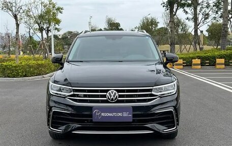 Volkswagen Tiguan II, 2024 год, 3 450 000 рублей, 5 фотография