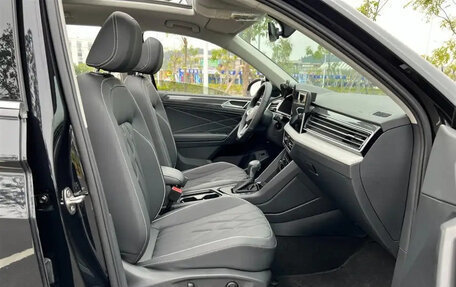Volkswagen Tiguan II, 2024 год, 3 450 000 рублей, 13 фотография