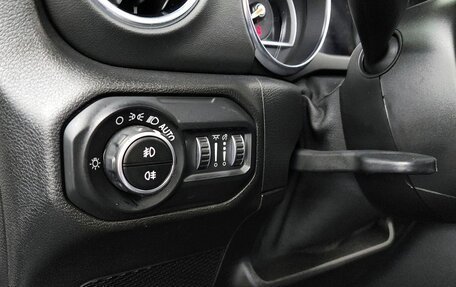 Jeep Wrangler, 2021 год, 2 970 000 рублей, 9 фотография