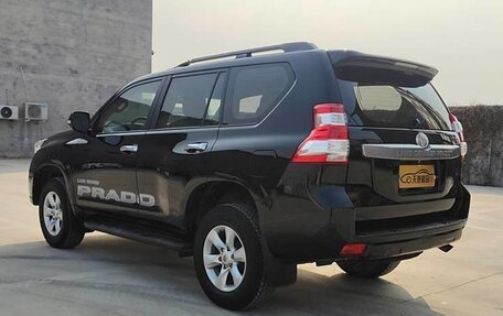Toyota Land Cruiser Prado 150 рестайлинг 2, 2018 год, 4 410 000 рублей, 6 фотография