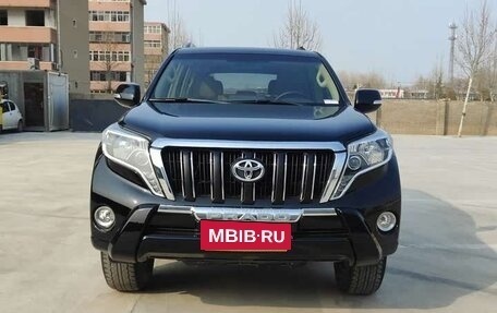 Toyota Land Cruiser Prado 150 рестайлинг 2, 2018 год, 4 410 000 рублей, 2 фотография