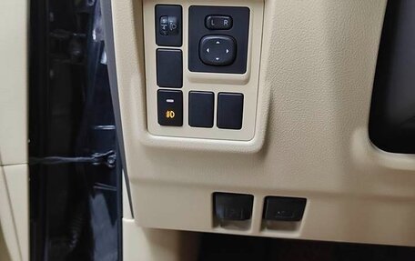 Toyota Land Cruiser Prado 150 рестайлинг 2, 2018 год, 4 410 000 рублей, 14 фотография