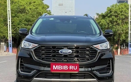 Ford Edge II рестайлинг, 2021 год, 2 300 000 рублей, 2 фотография
