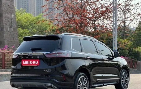 Ford Edge II рестайлинг, 2021 год, 2 300 000 рублей, 6 фотография