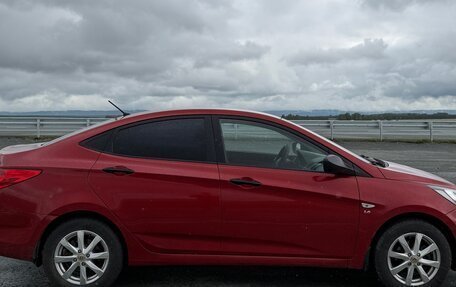 Hyundai Solaris II рестайлинг, 2013 год, 990 000 рублей, 2 фотография