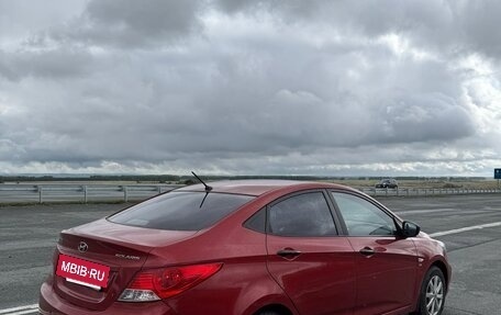 Hyundai Solaris II рестайлинг, 2013 год, 990 000 рублей, 5 фотография
