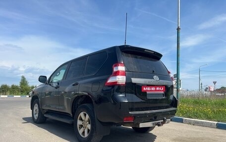 Toyota Land Cruiser Prado 150 рестайлинг 2, 2016 год, 3 100 000 рублей, 5 фотография