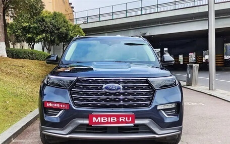 Ford Explorer VI, 2020 год, 3 000 000 рублей, 2 фотография