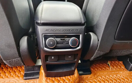 Ford Explorer VI, 2020 год, 3 000 000 рублей, 17 фотография