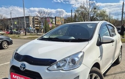 Toyota Aqua I, 2016 год, 890 000 рублей, 1 фотография