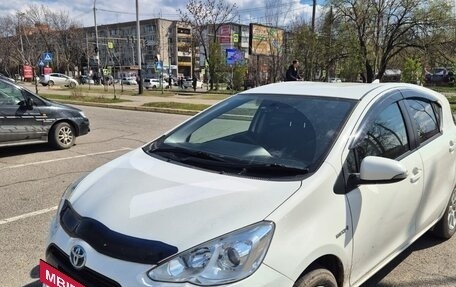 Toyota Aqua I, 2016 год, 890 000 рублей, 13 фотография