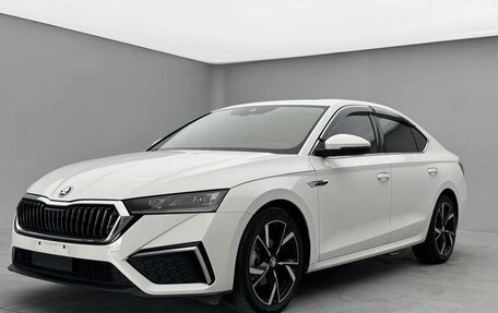 Skoda Octavia IV, 2021 год, 1 815 000 рублей, 1 фотография