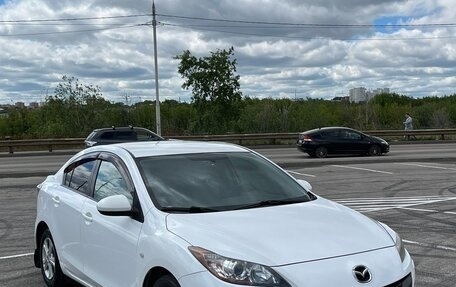 Mazda 3, 2011 год, 1 025 000 рублей, 2 фотография