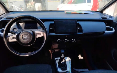 Honda Fit, 2021 год, 1 200 000 рублей, 10 фотография
