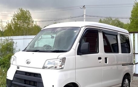 Daihatsu Hijet X, 2018 год, 780 000 рублей, 2 фотография