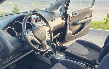 Honda Jazz I рестайлинг, 2007 год, 600 000 рублей, 19 фотография