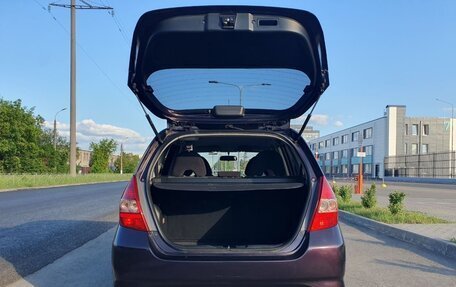 Honda Jazz I рестайлинг, 2007 год, 600 000 рублей, 23 фотография