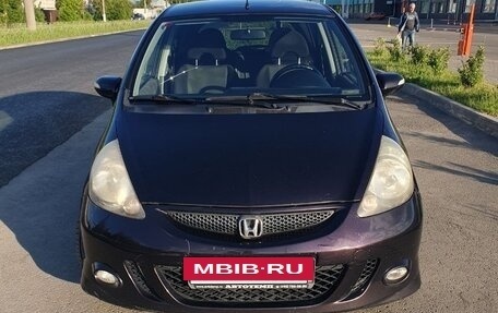 Honda Jazz I рестайлинг, 2007 год, 600 000 рублей, 35 фотография