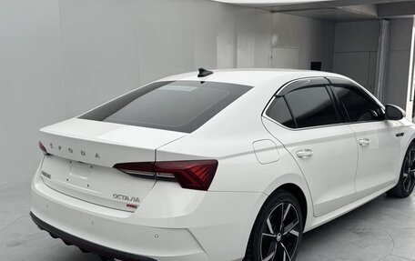 Skoda Octavia IV, 2021 год, 1 815 000 рублей, 3 фотография