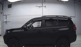 Toyota Land Cruiser Prado 150 рестайлинг 2, 2021 год, 3 880 000 рублей, 6 фотография