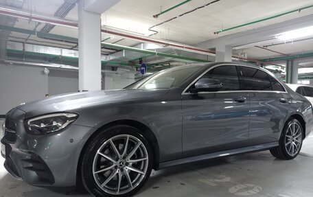 Mercedes-Benz E-Класс, 2022 год, 6 500 000 рублей, 4 фотография