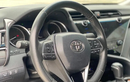 Toyota Camry, 2020 год, 2 100 000 рублей, 8 фотография