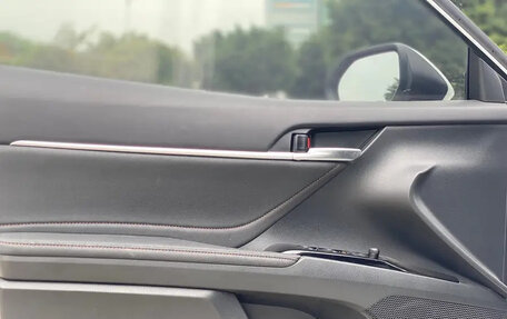 Toyota Camry, 2020 год, 2 100 000 рублей, 7 фотография