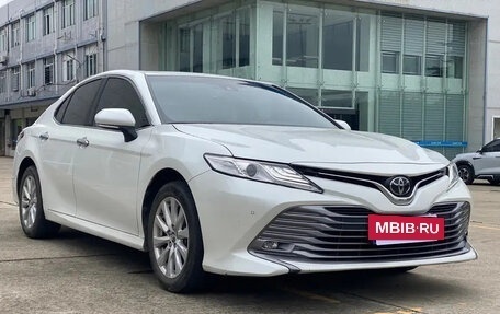 Toyota Camry, 2020 год, 2 100 000 рублей, 3 фотография