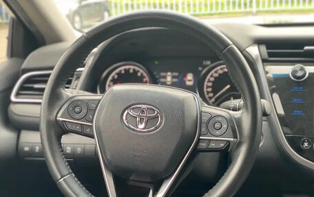 Toyota Camry, 2020 год, 2 100 000 рублей, 14 фотография