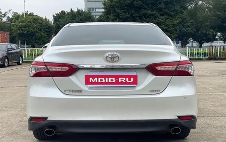 Toyota Camry, 2020 год, 2 100 000 рублей, 17 фотография